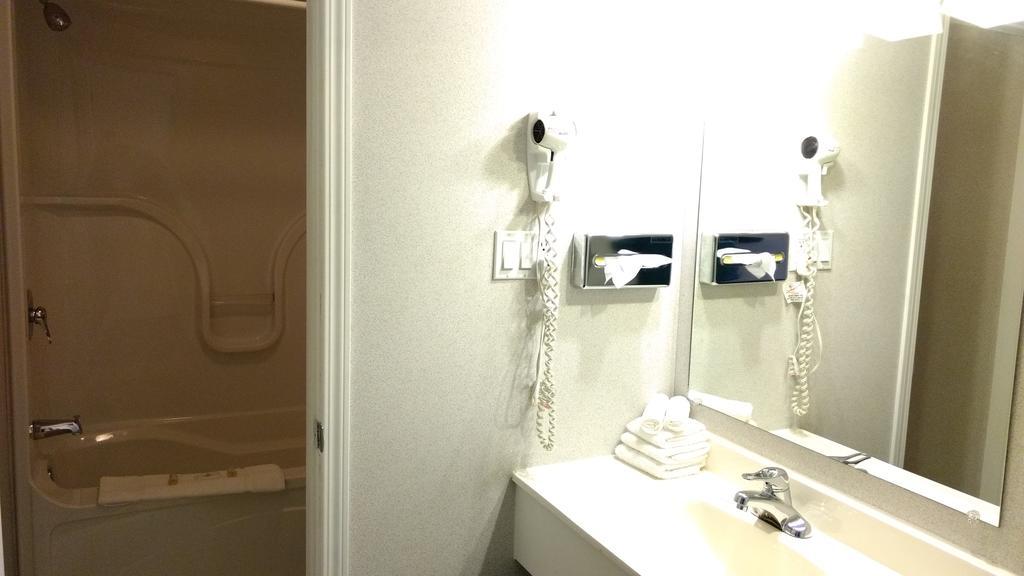 Hotel Travel Hearst
